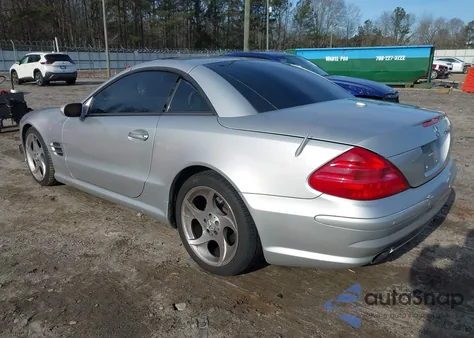 2005 Mercedes-Benz Sl 500 z USA, uszkodzony, nr VIN WDBSK75F25F103884